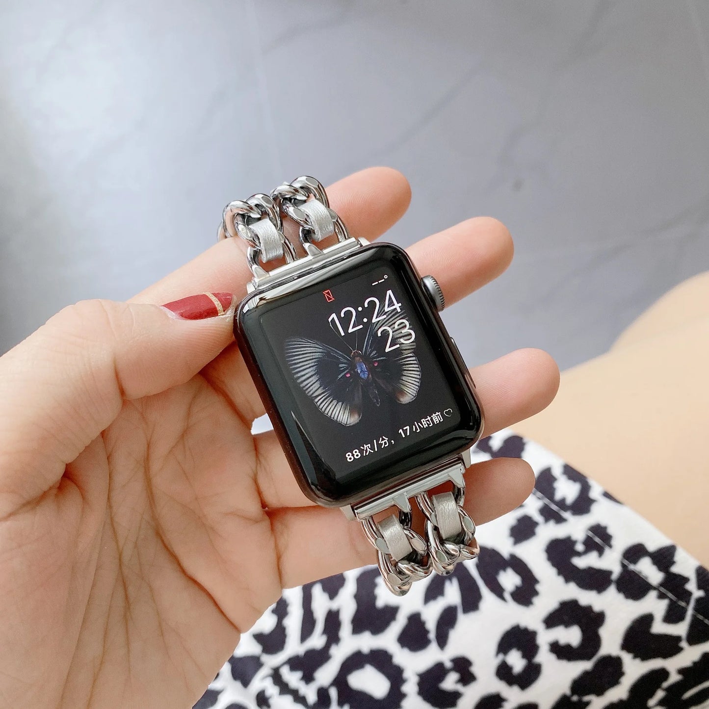 Aurora Link Apple Watch Band