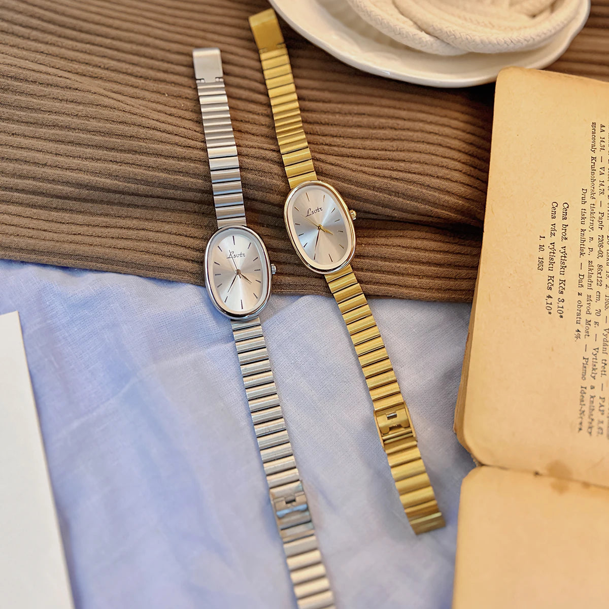 Versatile Quartz Watch