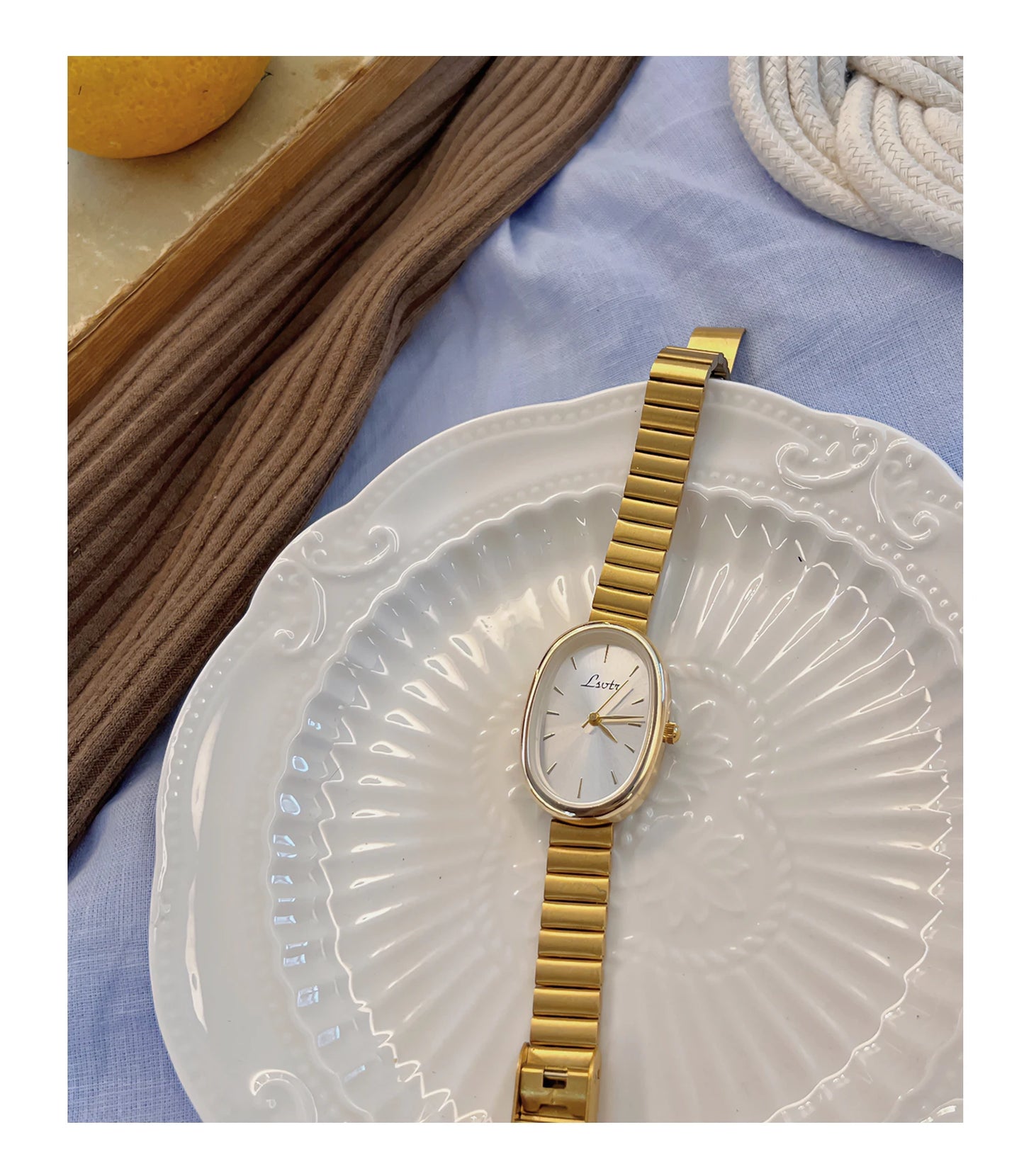 Versatile Quartz Watch
