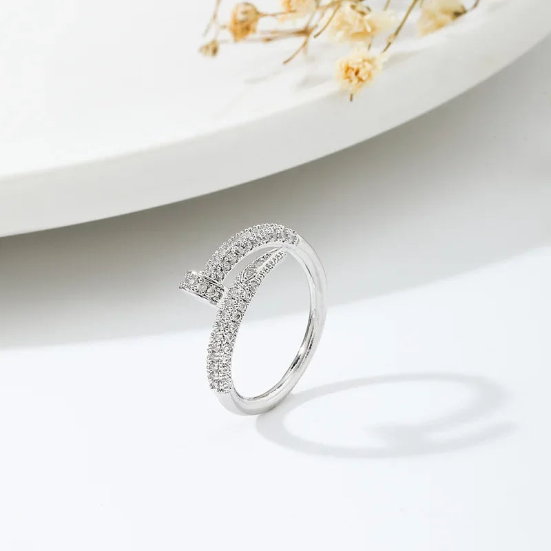 Nyx Nail Ring