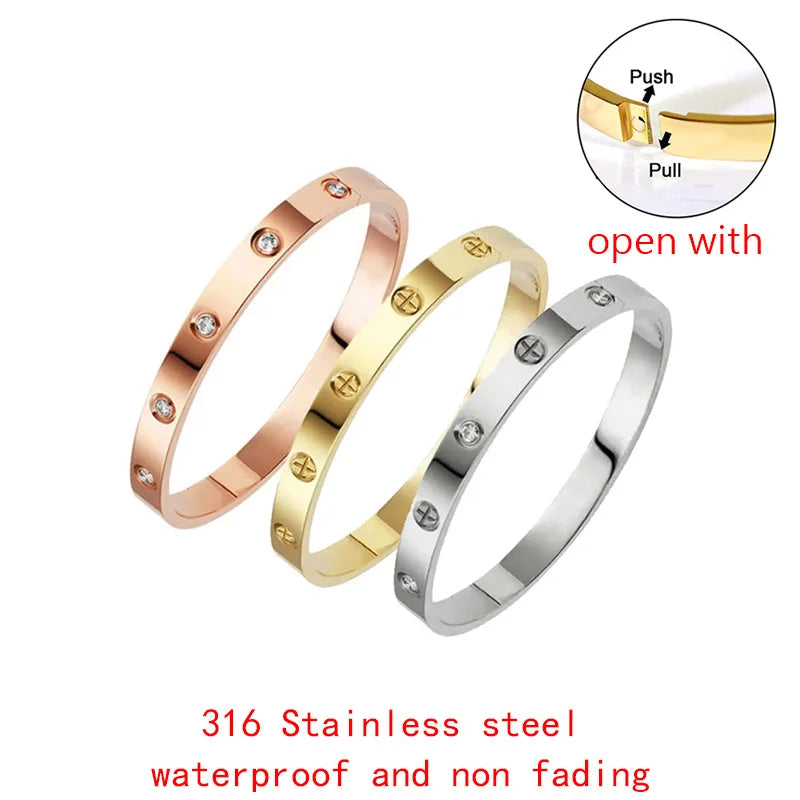 Zircon-Detail Cross Nail Nut Bangle