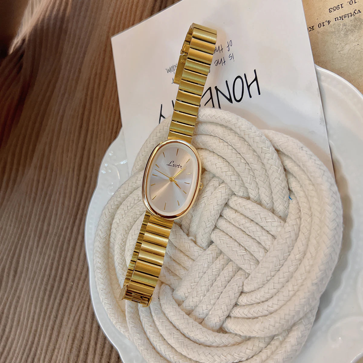 Versatile Quartz Watch