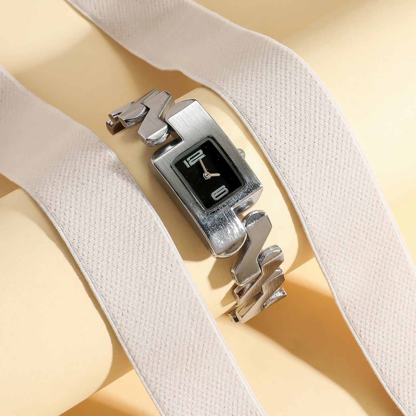 Vintage-Inspired Gold Bracelet Watch