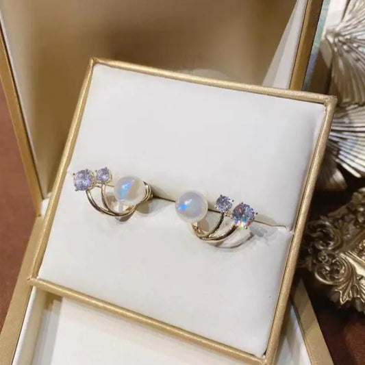 Elara Pearl Stud Earrings